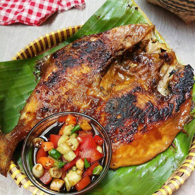 Nasi Liwet Ketel Bu Sri: Rasa Tradisional yang Menggugah Selera di Jeruklegi